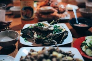 Ăn gì ở Nha Trang ngon? Cẩm nang khám phá thiên đường ẩm thực biển