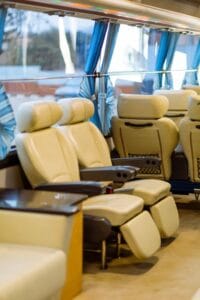 Nha Trang review: Trọn bộ cẩm nang di chuyển, nghỉ dưỡng và làm đẹp uy tín - du lich nha trang