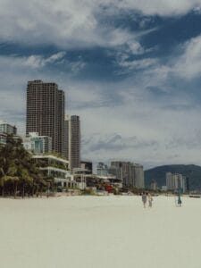 Review khách sạn đường Trần Phú trung tâm Nha Trang: Cẩm nang lưu trú chi tiết nhất - Khách sạn Nha Trang
