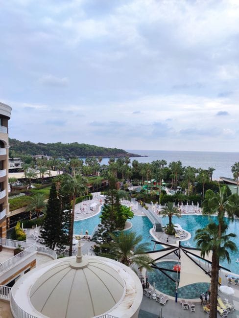 Review khách sạn view biển Khánh Hòa: Top địa điểm nghỉ dưỡng đáng thử nhất 2024 - du lich nha trang
