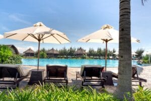 Top 7 Khách sạn có hồ bơi ở Cam Ranh lý tưởng nhất cho gia đình - Khách sạn Nha Trang