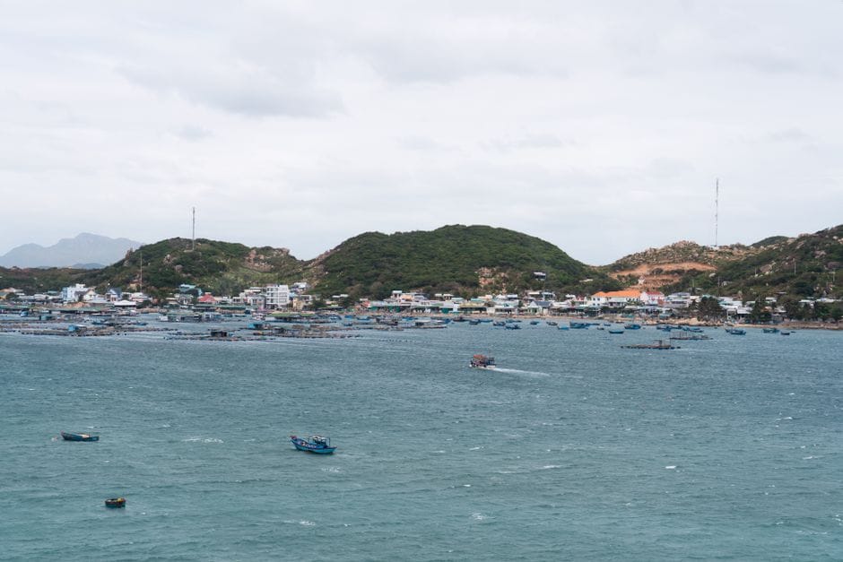 Kinh nghiệm du lịch Cam Ranh tự túc: Khám phá trọn vẹn Tứ Bình